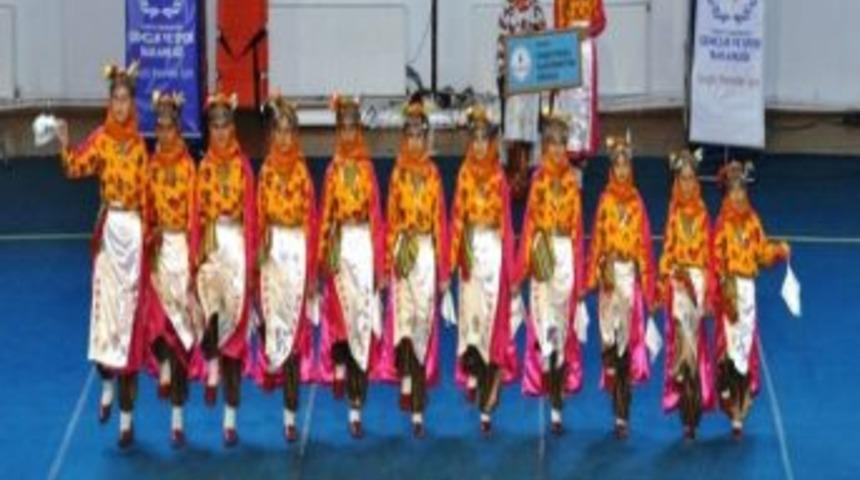 Halk Oyunları İl Birincileri Belirlendi