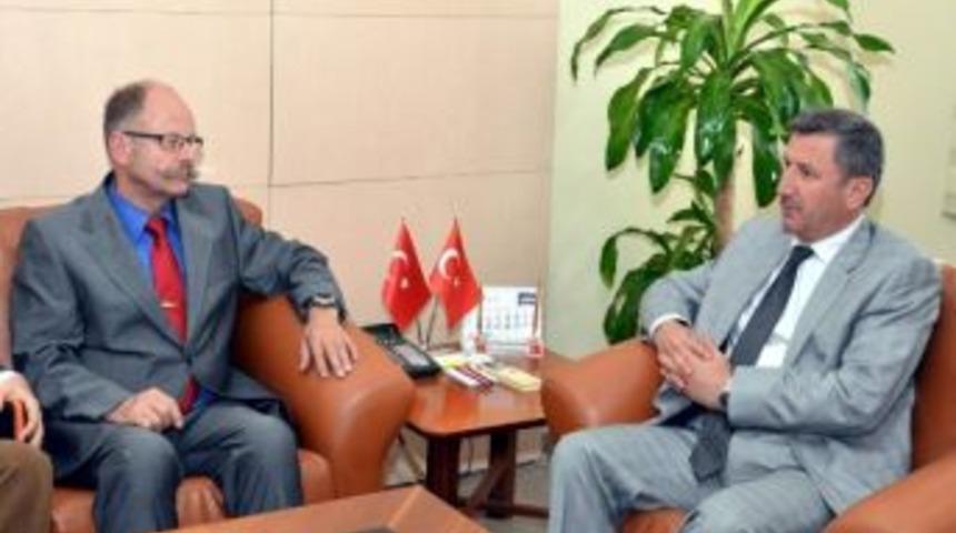 Almanya Ludwigsurg Ipa Başkanı Hanserb Vali Yılmaz'ı Ziyaret Etti