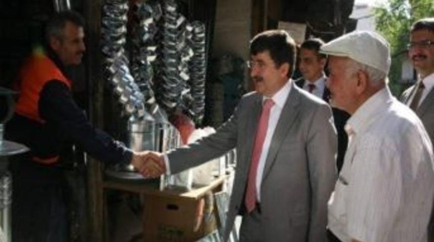 Vali &Ouml;z, Taşhan&rsquo;ı İnceledi