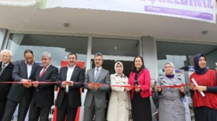 Gesmek'te Yıl Sonu Sergisi Heyecanı