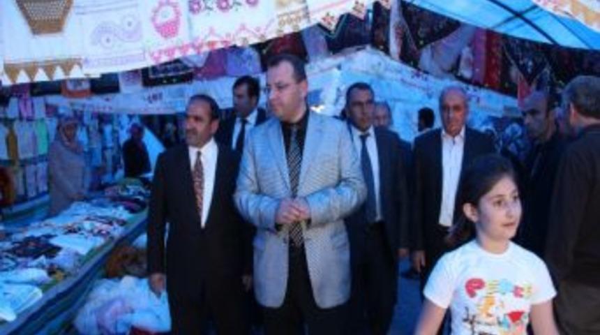 Safiye &Ccedil;ıkrık&ccedil;ıoğlu Erkek &Ouml;ğrenci Yurdundan Yardım Kermesi