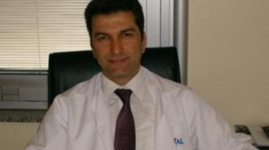 Karın Ağrısı İle Gittiği Hastanede Karnından 5 Kilogram Kitle &Ccedil;ıktı