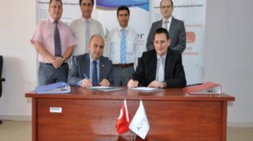 Gediz Gen&ccedil;lik Merkezi Yapım S&ouml;zleşmesi İmzalandı