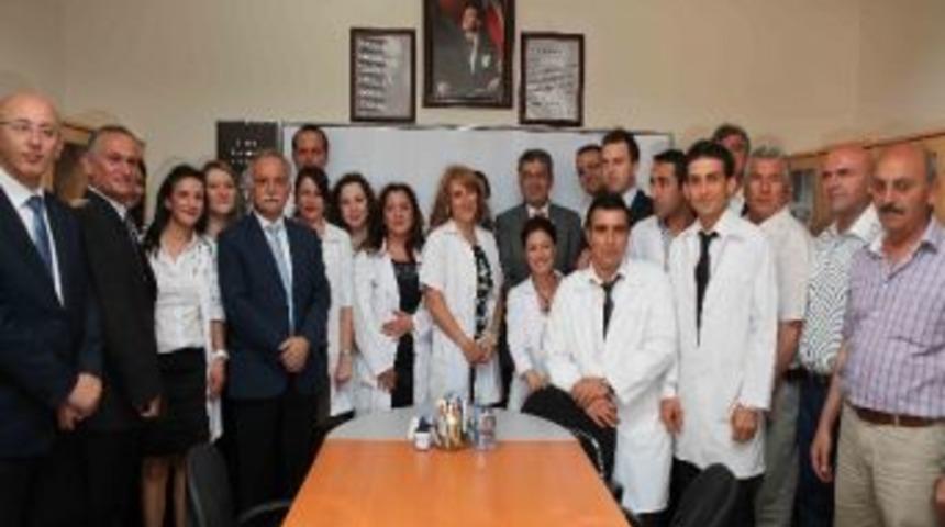 Bayraklı Belediyesi&rsquo;nden A&ccedil;ılış Maratonu