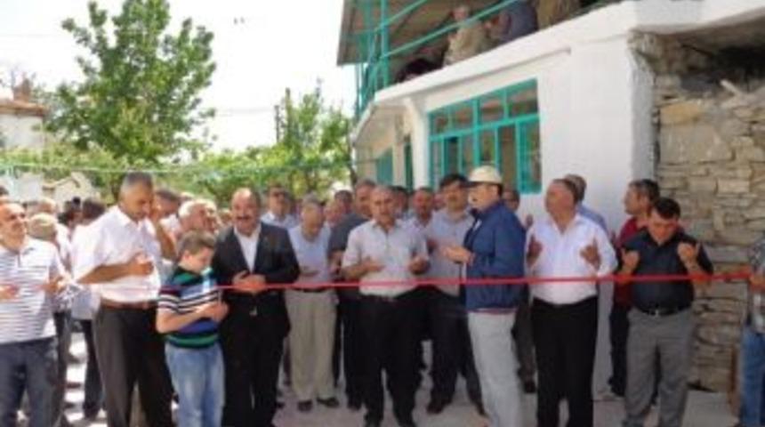 Evciler K&ouml;y&uuml;'nde Geleneksel Hayır