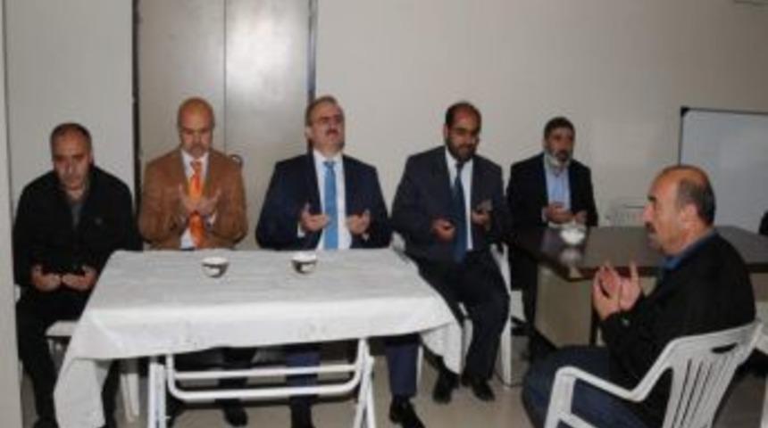 Vali Karaloğlu’ndan Sümer Ailesine Taziye Ziyareti