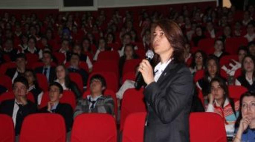 Öğrenciden Uzman Narkotikçiye İlginç Soru