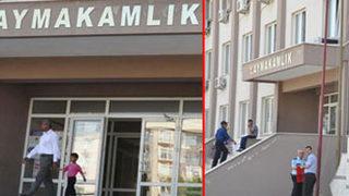 Kaymakamlık önündeki Türk bayrağı çalındı