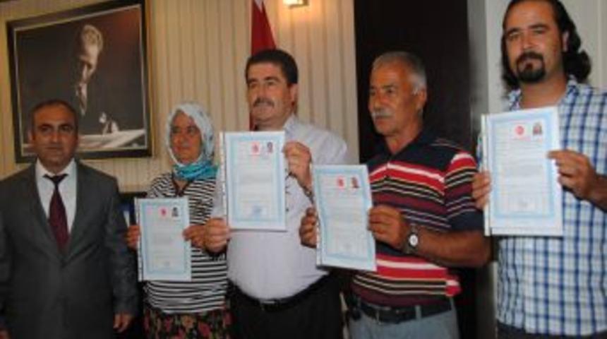 Manavgat'ta Ilk 2/B Tapusunu Alan Hatice Sarıkaya Oldu