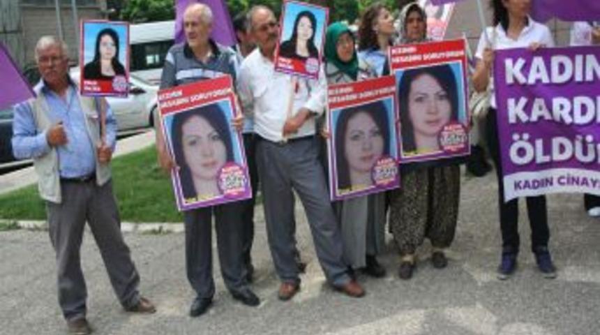 Evlilik Teklifini Kabul Etmeyen Kadını &Ouml;ld&uuml;ren Sanık Hakim Karşısında