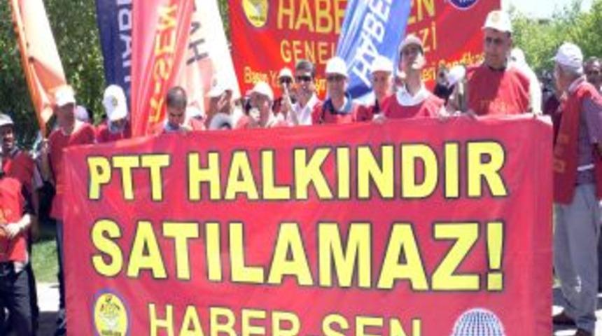 Postacılar, Yolu Kapatıp TBMM'ye Y&uuml;r&uuml;d&uuml;