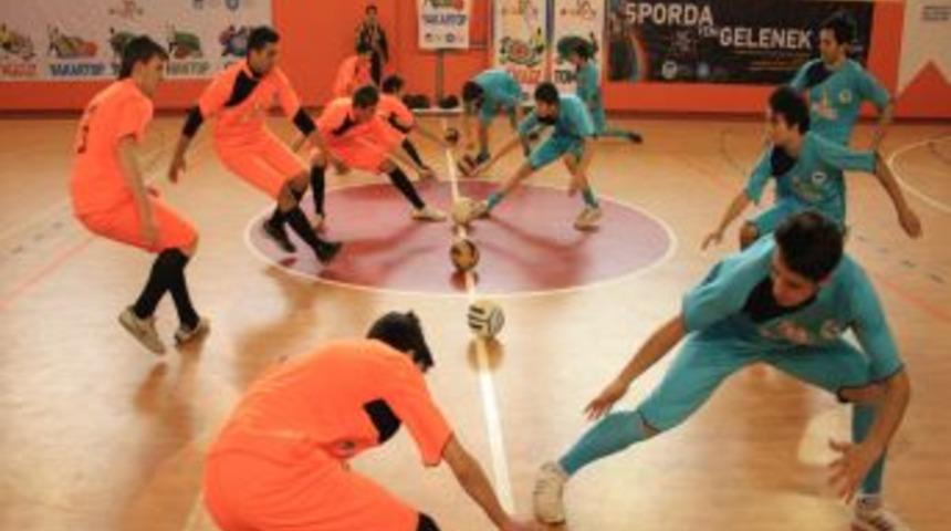 Unutulmaya Y&uuml;z Tutan &Ccedil;ocuk Oyunları Yeniden Canlandırılmaya &Ccedil;alışılıyor