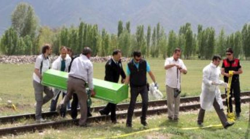 Trenin &Ccedil;arptığı Yaşlı Adam Hayatını Kaybetti