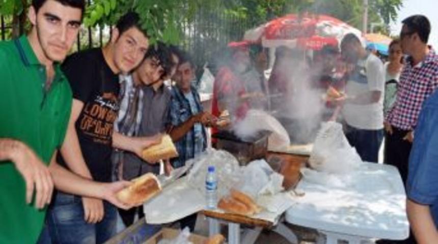 S&ouml;ke Cumhuriyet Anadolu Lisesi Bahar Şenliği İlgi G&ouml;rd&uuml;