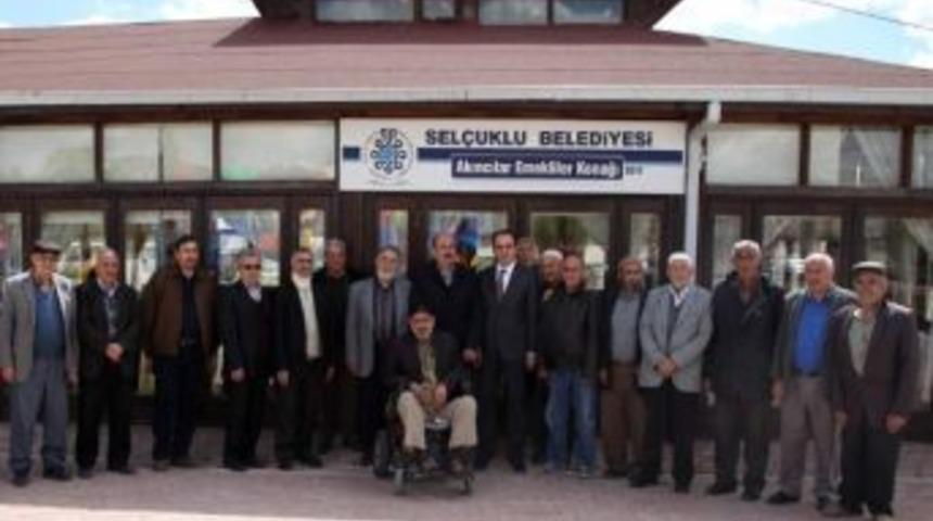 Başkan Altay&rsquo;dan Emekliler Konağı Ziyareti