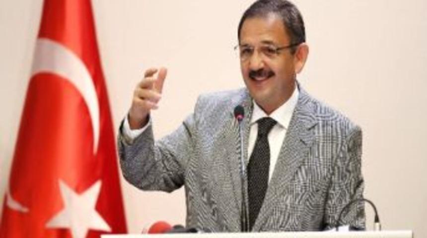 Kayseri B&uuml;y&uuml;kşehir Belediye Başkanı Mehmet &Ouml;zhaseki: