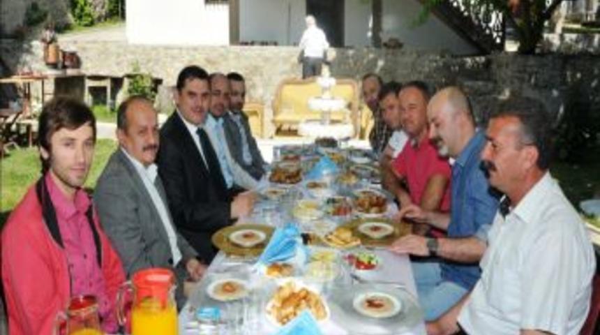 Başkan Aydınlı, Esnafla Buluştu