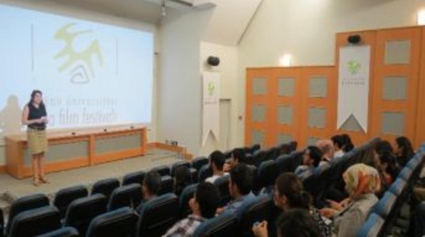 İ.&uuml;. Kısa Film Festivali Başladı