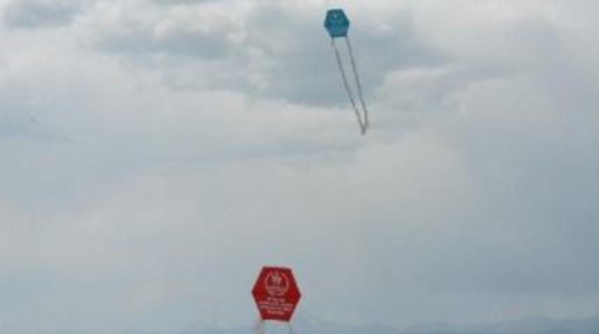 Gen&ccedil;lerden Erken Kutlama