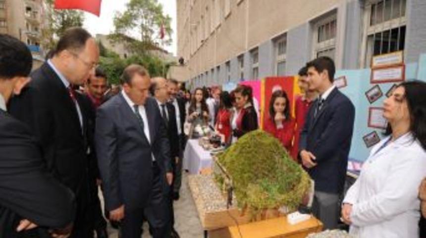 Kızılcık: 2023 Hedeflerine Bilimde Kendini Yetiştiren Gen&ccedil;lerle Ulaşabiliriz