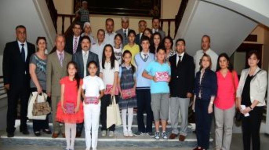 Muğla&rsquo;daki Kitap Okuma Yarışmasınına &Ouml;d&uuml;lleri Verildi