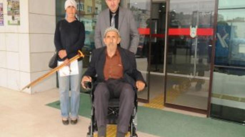 Belediyeden Engelli Vatandaşa Akülü Sandalye