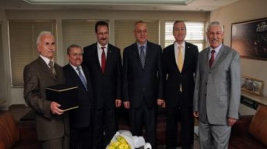 Vakıflar B&ouml;lge M&uuml;d&uuml;r&uuml; İba&rsquo;dan Başkan Erg&uuml;n&rsquo;e Ziyaret