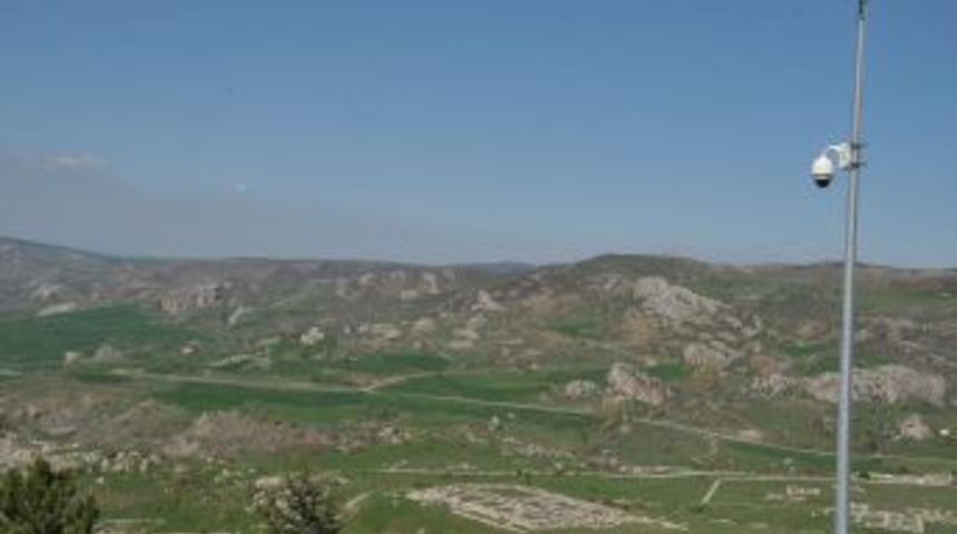 Hititlerin Başkenti, 24 Saat Mobeselerle G&ouml;zetim Altında