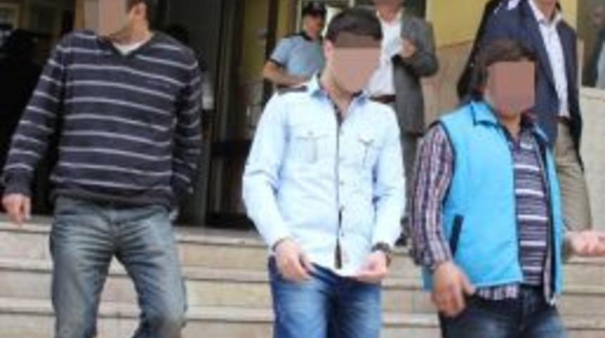 Bdp Milletvekillerine Tepkinin Davası Başladı