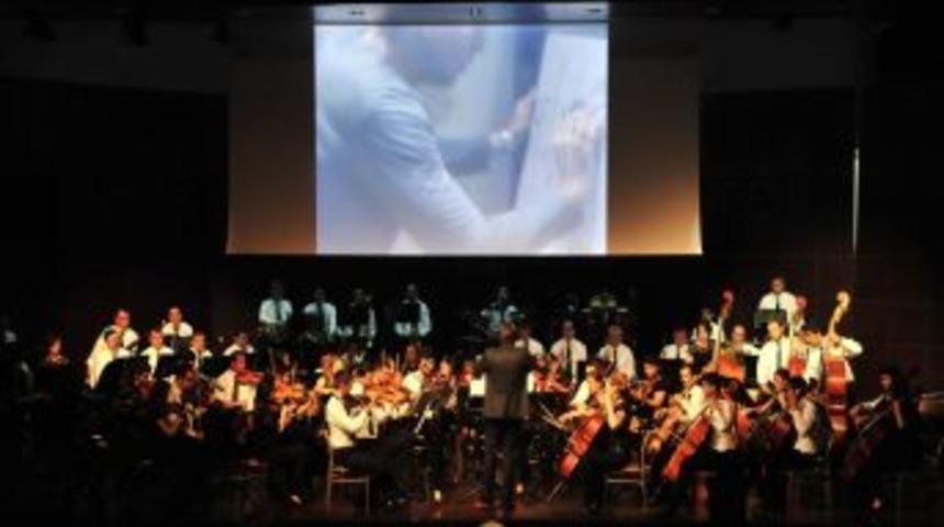 İn&ouml;n&uuml; &Uuml;niversitesi'nde Festival Zamanı