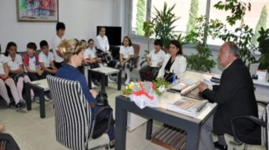 Bah&ccedil;eşehir Koleji&rsquo;nden Belediyeye Ziyaret