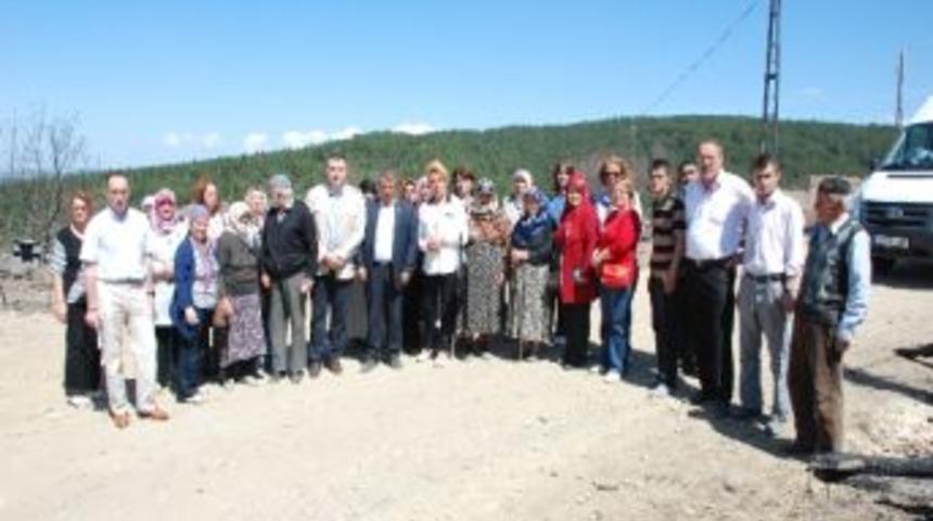 Ak Parti&rsquo;den Afet B&ouml;lgesine Ziyaret