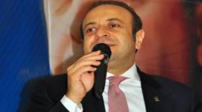 Bağış: &Uuml;lkeler, Kardeşlikle B&ouml;l&uuml;nmez, Kalleşlikle B&ouml;l&uuml;n&uuml;r