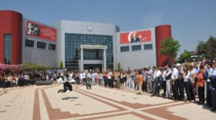 Ad&uuml; 18. K&uuml;lt&uuml;r-sanat Şenliği Başladı