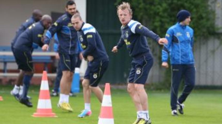 Fenerbah&ccedil;e, Eskişehirspor Ma&ccedil;ı I&ccedil;in Kampa Girdi