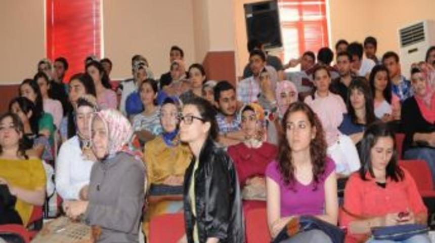 &Uuml;niversite&rsquo;de İstihdam Edilebilirlik Etkinliği