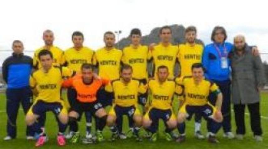 Osmancık Fener Gen&ccedil;lik Spor şampiyon oldu