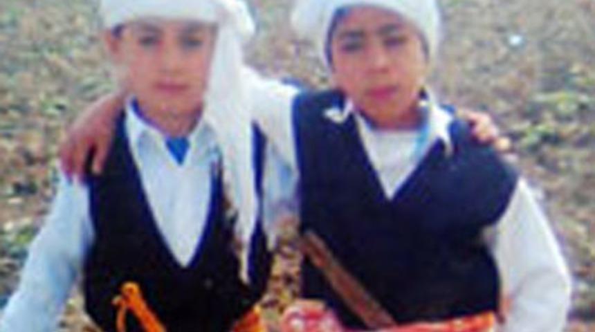 Amca oğulları peş peşe &ouml;l&uuml;me gitti