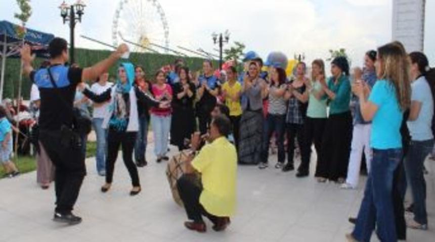 Sur&rsquo;un Kadınları Piknikte