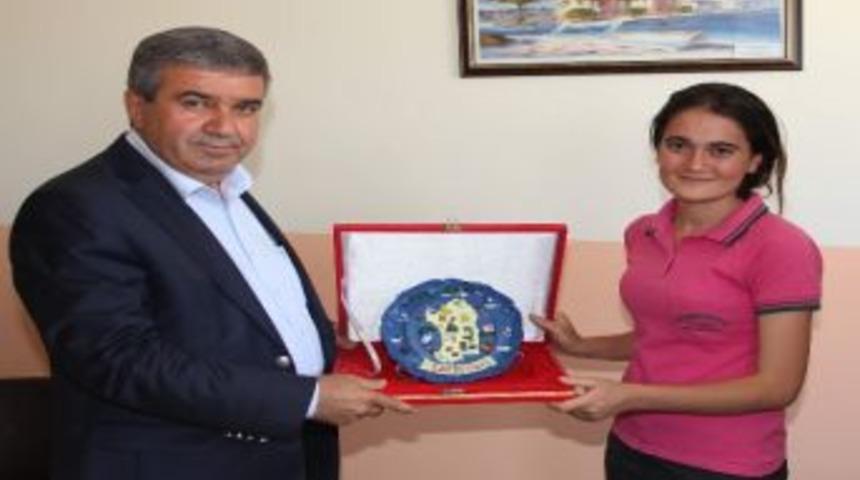 &Ouml;ğrencilerden Başkan Tursun&rsquo;a Teşekk&uuml;r