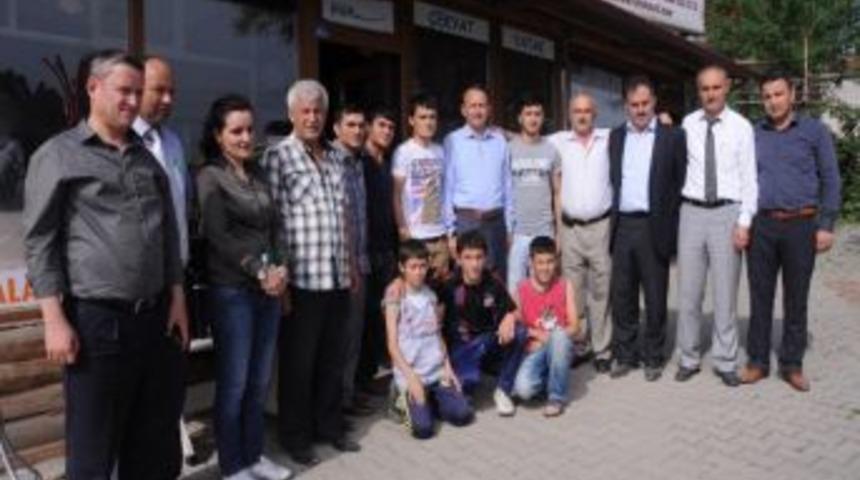 Başkan Karabalık Uzuntarla'yı Ziyaret Etti