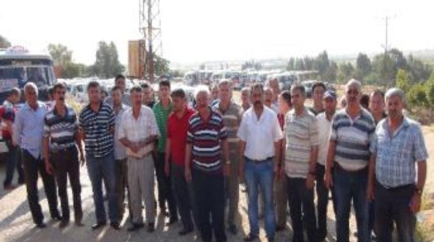 Silifke'de Minibis Şof&ouml;rlerinin Protesto Eylemi