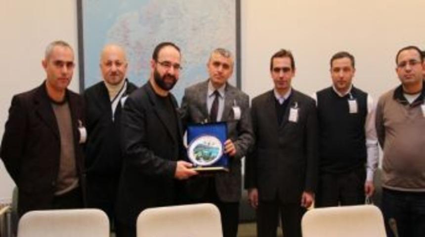 &Ccedil;ocuk Su&ccedil;larını İncelemek İ&ccedil;in Stockholm'e Gittiler