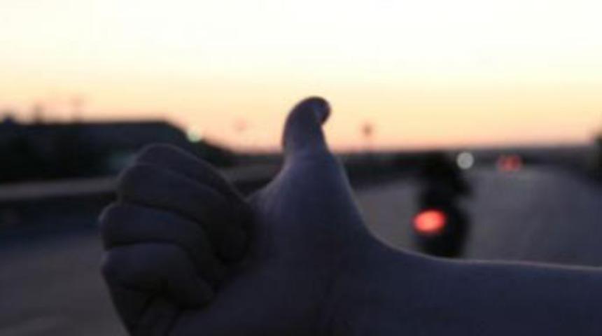 Otostop yapan &ouml;ğrenciye iğren&ccedil; tuzak