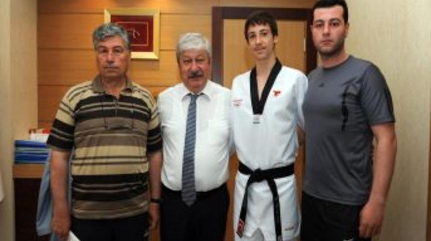Engelli Milli Tekvandocudan Akaydın&rsquo;a Olimpiyatlarda Madalya S&ouml;z&uuml;