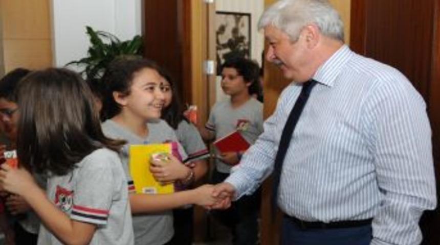 Başkan Akaydın, Miniklere Yerel Y&ouml;netimleri Anlattı