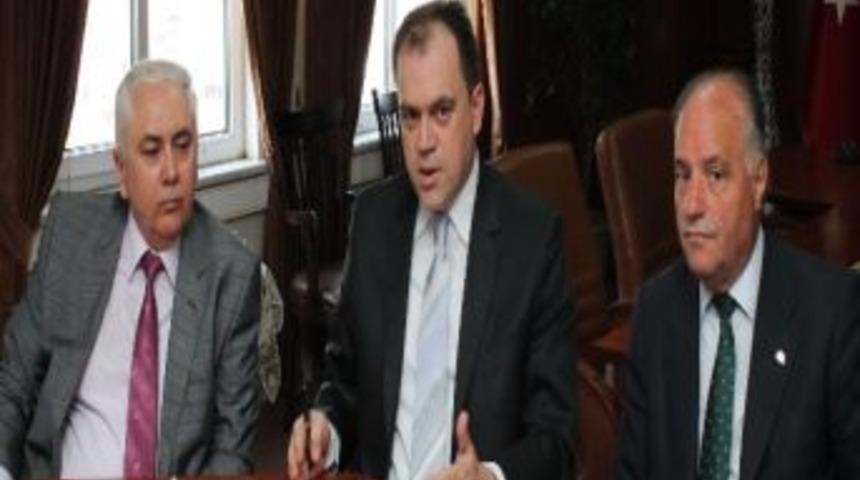 Milletvekili Matlı Yumurtacıları Dinledi