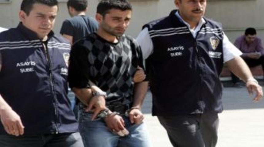 Kendisinden Ayrılmak İstemediğini İddia Ettiği Gen&ccedil; Kızı &Ouml;ld&uuml;rd&uuml;