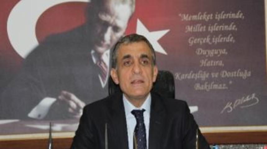 Hakkarili &Ccedil;ocuklardan Emniyet M&uuml;d&uuml;r&uuml;ne Barış Ziyareti