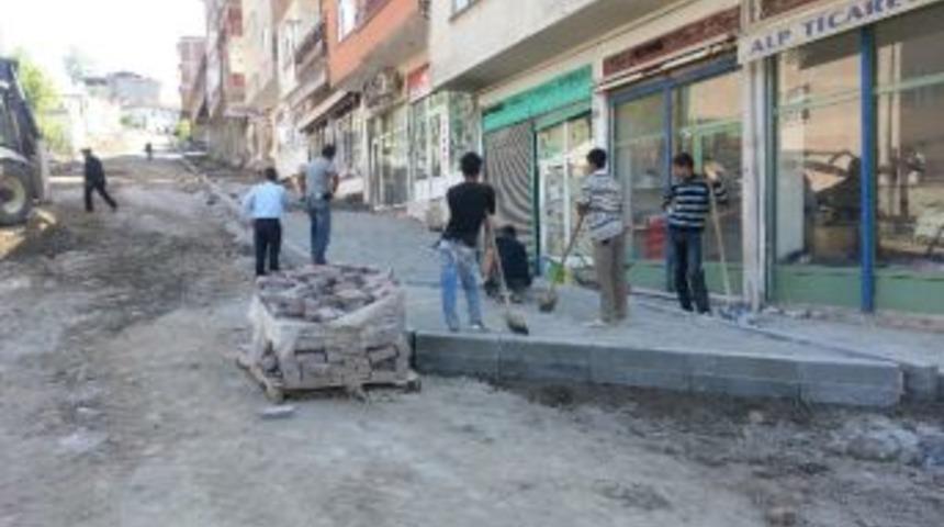 G&ouml;lk&ouml;y&rsquo;de Kaldırım &Ccedil;alışmaları